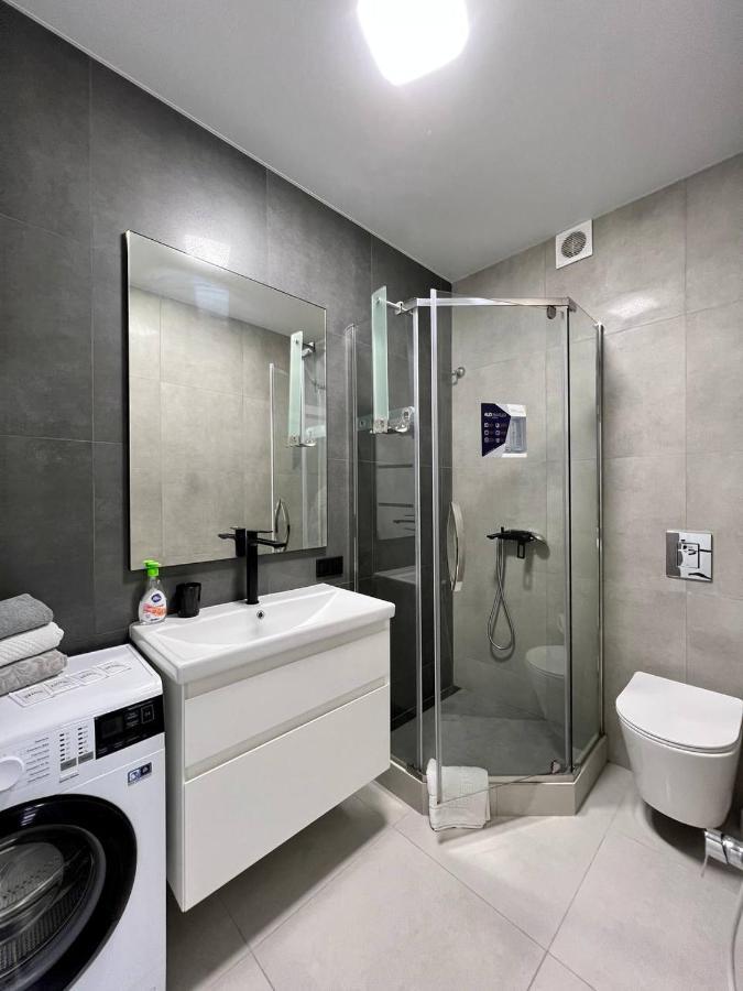 44 Pearl Stylish 1-Bedroom Apartment Odesa Exterior photo